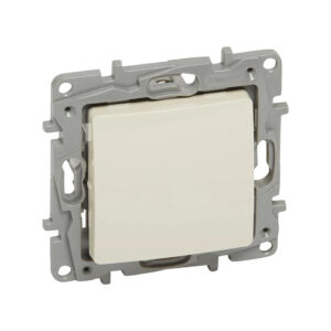 NILOE Переключатель 1-клавишный промежуточный Слоновая кость Legrand E-PRO