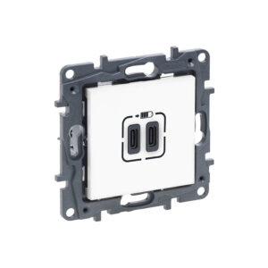 NILOE Розетка USB Тип С+C 15 Вт 5 В, цвет Белый Legrand E-PRO