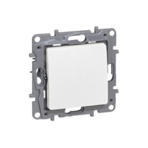 NILOE Выключатель 1-клавишный, безвинтовые зажимы Белый Legrand E-PRO