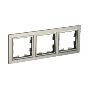 Рамка 3-мест. "BRITE" шампань (1/100)