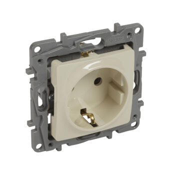NILOE Розетка 2К+З 16А, винтовые зажимы Слоновая кость Legrand E-PRO