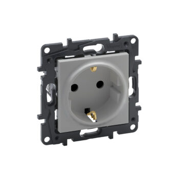 NILOE Розетка силовая 2К+З со шторками 16А, 250 В автоматические клеммы, цвет Алюминий Legrand E-PRO